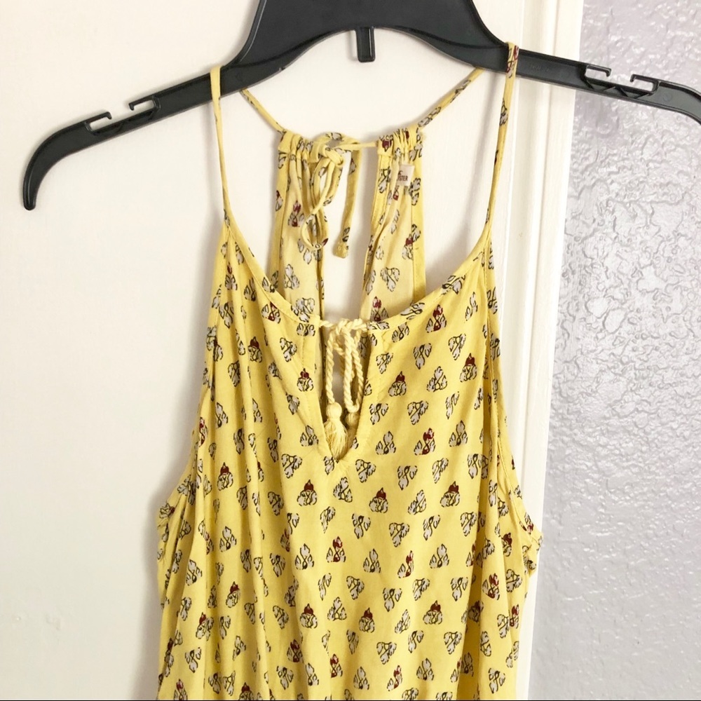 Hollister super cute shorts romper Size Small - Picture 2 of 3